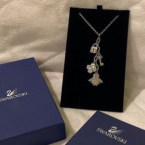 listing-status-banner